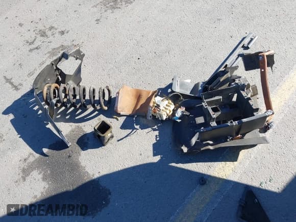 ✅ 2003 Chevrolet Silverado 1500 LT • VIN: 2GCEC19T031308553 • Лот: 43735657. Опубликован ранее на IAAI с пробегом Не указан. Бесплатный доступ к архиву аукционных продаж из США и подробный отчёт об истории автомобиля на DreamBid. Изображение 12.