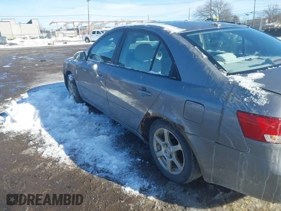 ✅ 2008 Hyundai Sonata GLS • VIN: 5NPET46CX8H345797 • Лот: 41427357. Опубликован ранее на IAAI с пробегом Не указан. Бесплатный доступ к архиву аукционных продаж из США и подробный отчёт об истории автомобиля на DreamBid. Изображение 13.