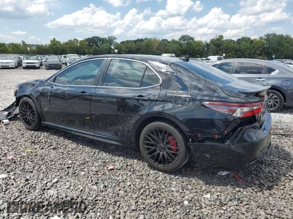 2022 Toyota Camry SE with VIN 4T1S11AK8NU688157, listed as a Copart auction lot 69876005 with 84,104 mi miles and Salvage title. Bid and sale history available at DreamBid. Image 2.