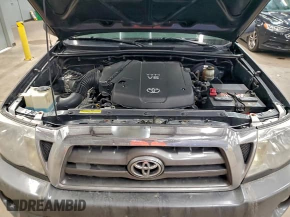 ✅ 2010 Toyota Tacoma • VIN: 3TMLU4ENXAM038136 • Lot: 95928065. Listed on Copart with 245,072 mi. Free auction sales archive from the USA and detailed vehicle history report at DreamBid. Image 11.