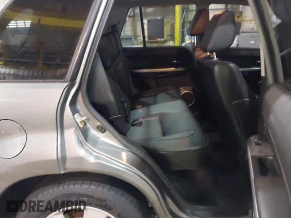 ✅ 2010 Suzuki Grand Vitara Limited • VIN: JS3TD0D76A4100026 • Lot: 41622236. Wystawiony na IAAI z przebiegiem 97 264 mil. Bezpłatny archiwum sprzedaży aukcyjnych z USA i szczegółowy raport historii pojazdu na DreamBid. Zdjęcie 8.