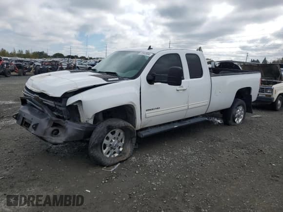 ✅ 2013 Chevrolet Silverado 2500HD LTZ • VIN: 1GC2KYC83DZ288696 • Lot: 72953984. Wystawiony na Copart z przebiegiem 199 870 mil. Bezpłatny archiwum sprzedaży aukcyjnych z USA i szczegółowy raport historii pojazdu na DreamBid. Zdjęcie 1.