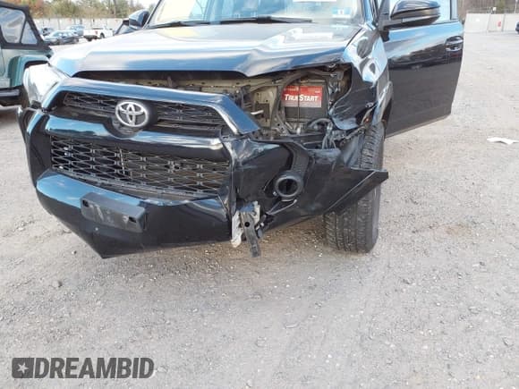 ✅ 2016 Toyota 4Runner Limited • VIN: JTEBU5JR2G5343621 • Lot: 43694680. Listed on IAAI with 143,136 mi. Free auction sales archive from the USA and detailed vehicle history report at DreamBid. Image 6.