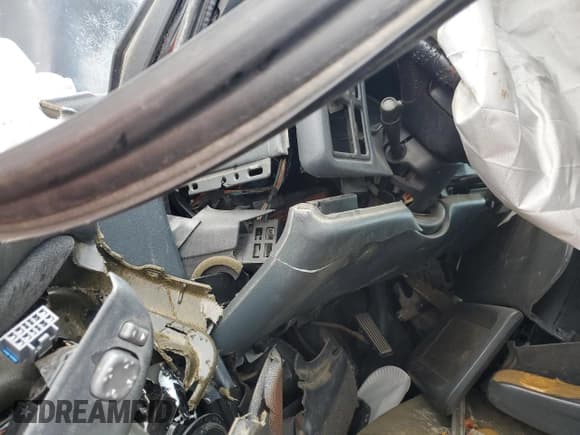 ✅ 1999 GMC Sierra 1500 SLE • VIN: 1GTEK19T0XZ537279 • Лот: 68516285. Опубликован ранее на Copart с пробегом Не указан. Бесплатный доступ к архиву аукционных продаж из США и подробный отчёт об истории автомобиля на DreamBid. Изображение 9.