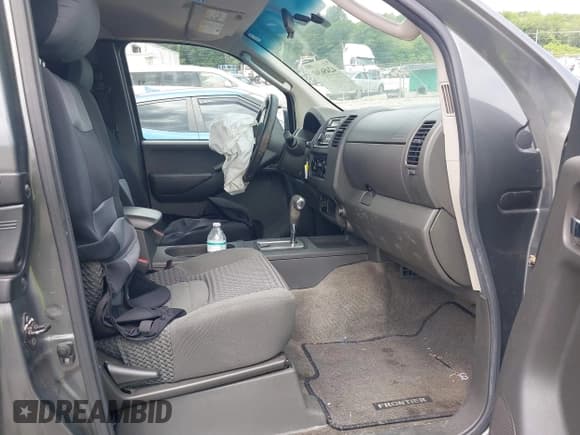 ✅ 2005 Nissan Frontier LE • VIN: 1N6AD06W25C426540 • Lot: 42456341. Listed on IAAI with 173,171 mi. Free auction sales archive from the USA and detailed vehicle history report at DreamBid. Image 5.