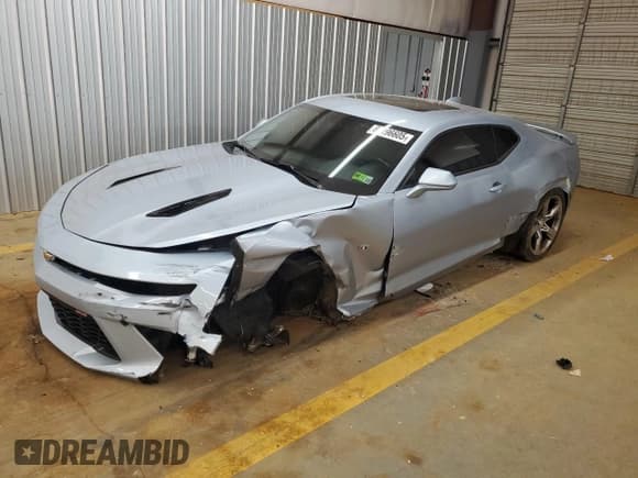 ✅ 2017 Chevrolet Camaro 1SS • VIN: 1G1FF1R72H0163915 • Лот: 82196605. Опубликован ранее на Copart с пробегом 129 072 миль. Бесплатный доступ к архиву аукционных продаж из США и подробный отчёт об истории автомобиля на DreamBid. Изображение 1.