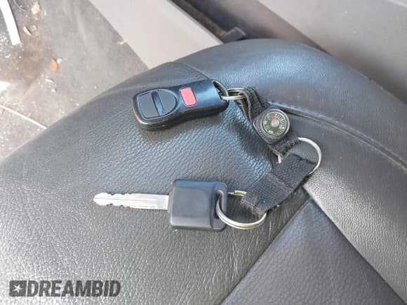 ✅ 2007 Nissan Titan SE • VIN: 1N6BA07A37N240626 • Lot: 43881538. Wystawiony na IAAI z przebiegiem 173 721 mil. Bezpłatny archiwum sprzedaży aukcyjnych z USA i szczegółowy raport historii pojazdu na DreamBid. Zdjęcie 11.