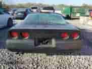 1987 Chevrolet Corvette z VIN 1G1YY2188H5109597, wystawiony jako Copart lot #91421935 z przebiegiem 87 312 mil mil oraz Czysty tytuł • Clean title. Historia ofert i sprzedaży dostępna na DreamBid. Obrazek 6.