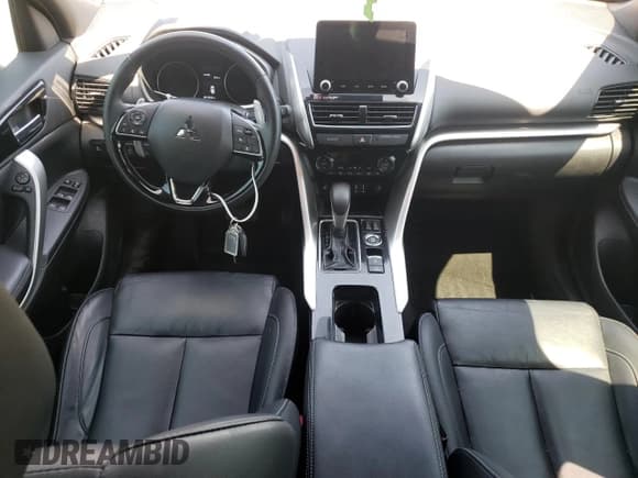 ✅ 2022 Mitsubishi Eclipse Cross LE • VIN: JA4ATVAA9NZ611531 • Lot: 66456615. Wystawiony na Copart z przebiegiem 91 264 mil. Bezpłatny archiwum sprzedaży aukcyjnych z USA i szczegółowy raport historii pojazdu na DreamBid. Zdjęcie 8.