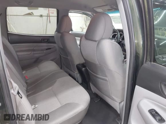 ✅ 2012 Toyota Tacoma • VIN: 3TMMU4FN1CM041111 • Lot: 43211995. Listed on IAAI with 196,372 mi. Free auction sales archive from the USA and detailed vehicle history report at DreamBid. Image 8.