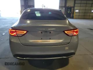 ✅ 2015 Chrysler 200 Limited • VIN: 1C3CCCAB3FN541999 • Lot: 84935445. Wystawiony na Copart z przebiegiem 98 251 mil. Bezpłatny archiwum sprzedaży aukcyjnych z USA i szczegółowy raport historii pojazdu na DreamBid. Zdjęcie 6.