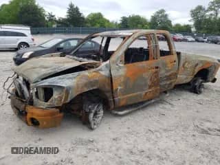 2008 Dodge 3500 Laramie z VIN 3D7MX38A08G124326, wystawiony jako Copart lot #54513244 z przebiegiem Nie podano mil oraz Nie do naprawy • Non repairable. Historia ofert i sprzedaży dostępna na DreamBid. Obrazek 1.