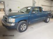 ✅ 2005 Dodge Dakota SLT • VIN: 1D7HW42KX5S195937 • Лот: 43635048. Опубликован ранее на IAAI с пробегом 157 666 миль. Бесплатный доступ к архиву аукционных продаж из США и подробный отчёт об истории автомобиля на DreamBid. Изображение 2.