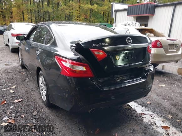 ✅ 2017 Nissan Altima S • VIN: 1N4AL3APXHC121885 • Lot: 43595340. Wystawiony na IAAI z przebiegiem 129 327 mil. Bezpłatny archiwum sprzedaży aukcyjnych z USA i szczegółowy raport historii pojazdu na DreamBid. Zdjęcie 3.