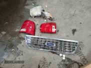 ✅ 2005 Ford Explorer XLT • VIN: 1FMDU73K55UA85828 • Лот: 92712655. Опубликован ранее на Copart с пробегом 158 274 миль. Бесплатный доступ к архиву аукционных продаж из США и подробный отчёт об истории автомобиля на DreamBid. Изображение 13.