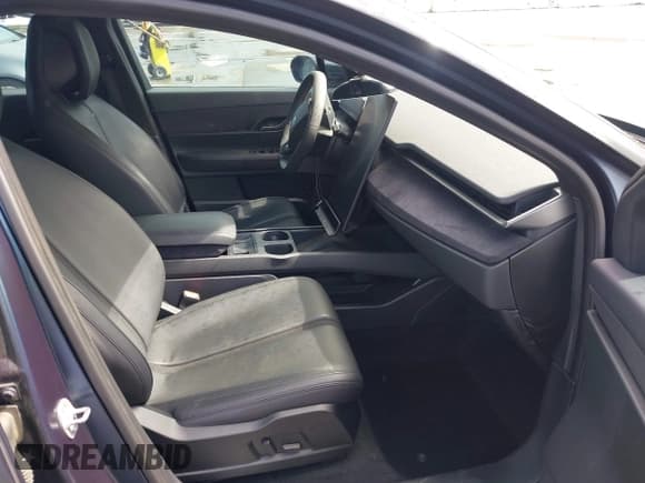 ✅ 2023 Fisker Ocean One • VIN: VCF1ZBU23PG002604 • Лот: 41893888. Опубликован ранее на IAAI с пробегом Не указан. Бесплатный доступ к архиву аукционных продаж из США и подробный отчёт об истории автомобиля на DreamBid. Изображение 5.