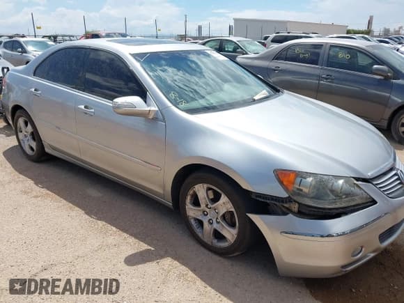✅ 2007 Acura RL Technology • VIN: JH4KB16607C001502 • Lot: 43002618. Listed on IAAI with 230,041 mi. Free auction sales archive from the USA and detailed vehicle history report at DreamBid. Image 1.