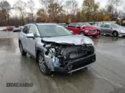 ✅ 2024 Toyota Corolla Cross XLE • VIN: 7MUDAABG9RV118725 • Лот: 91638275. Опубликован ранее на Copart с пробегом 16 895 миль. Бесплатный доступ к архиву аукционных продаж из США и подробный отчёт об истории автомобиля на DreamBid. Изображение 14.