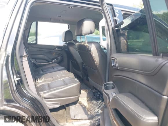 ✅ 2016 Chevrolet Tahoe LT • VIN: 1GNSKBKC2GR121826 • Lot: 42919183. Listed on IAAI with 140,462 mi. Free auction sales archive from the USA and detailed vehicle history report at DreamBid. Image 8.
