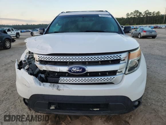 ✅ 2014 Ford Explorer XLT • VIN: 1FM5K7D83EGA31083 • Lot: 80442625. Wystawiony na Copart z przebiegiem 138 449 mil. Bezpłatny archiwum sprzedaży aukcyjnych z USA i szczegółowy raport historii pojazdu na DreamBid. Zdjęcie 5.