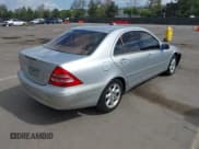 ✅ 2004 Mercedes-Benz C 320 • VIN: WDBRF64JX4F507615 • Лот: 43496597. Опубликован ранее на IAAI с пробегом 186 786 миль. Бесплатный доступ к архиву аукционных продаж из США и подробный отчёт об истории автомобиля на DreamBid. Изображение 4.