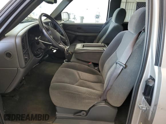 ✅ 2005 Chevrolet Silverado 1500 LS • VIN: 1GCEC19T85Z352214 • Lot: 84829155. Wystawiony na Copart z przebiegiem 174 151 mil. Bezpłatny archiwum sprzedaży aukcyjnych z USA i szczegółowy raport historii pojazdu na DreamBid. Zdjęcie 7.