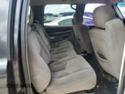 ✅ 2003 Chevrolet Suburban LS • VIN: 3GNEC16ZX3G342233 • Лот: 59468655. Опубликован ранее на Copart с пробегом 215 575 миль. Бесплатный доступ к архиву аукционных продаж из США и подробный отчёт об истории автомобиля на DreamBid. Изображение 11.