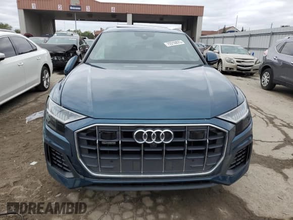 ✅ 2019 Audi Q8 Prestige • VIN: WA1CVBF10KD041664 • Lot: 72216073. Wystawiony na Copart z przebiegiem Nie podano. Bezpłatny archiwum sprzedaży aukcyjnych z USA i szczegółowy raport historii pojazdu na DreamBid. Zdjęcie 5.