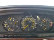 ✅ 1990 Mercedes-Benz 560 • VIN: WDBCA39E3LA553622 • Lot: 67322965. Listed on Copart with 142,659 mi. Free auction sales archive from the USA and detailed vehicle history report at DreamBid. Image 9.