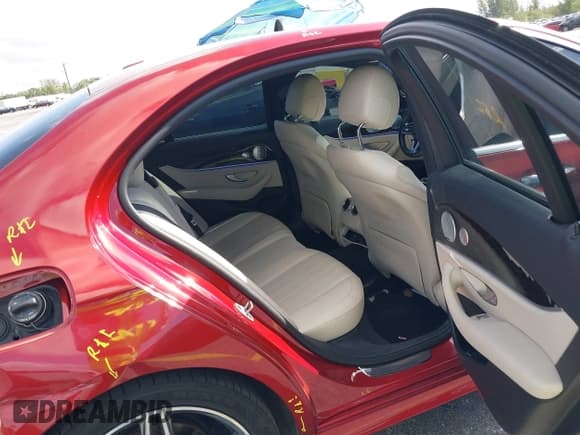 ✅ 2020 Mercedes-Benz E 350 • VIN: WDDZF8DB1LA747787 • Lot: 42310513. Listed on IAAI with 64,707 mi. Free auction sales archive from the USA and detailed vehicle history report at DreamBid. Image 8.