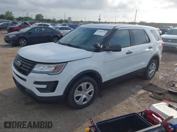 ✅ 2016 Ford Police Interceptor Utility • VIN: 1FM5K8AR5GGA86768 • Лот: 42140734. Опубликован ранее на IAAI с пробегом 115 820 миль. Бесплатный доступ к архиву аукционных продаж из США и подробный отчёт об истории автомобиля на DreamBid. Изображение 2.