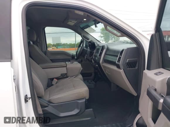 ✅ 2019 Ford F-250 XL • VIN: 1FT7W2BT7KEF78716 • Lot: 42914478. Listed on IAAI with 249,777 mi. Free auction sales archive from the USA and detailed vehicle history report at DreamBid. Image 5.