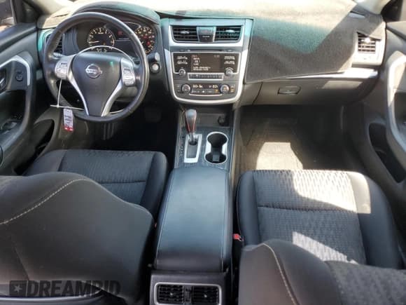 ✅ 2017 Nissan Altima S • VIN: 1N4AL3AP1HC243230 • Лот: 81576625. Опубликован ранее на Copart с пробегом 146 927 миль. Бесплатный доступ к архиву аукционных продаж из США и подробный отчёт об истории автомобиля на DreamBid. Изображение 8.