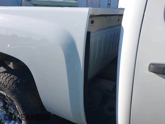 ✅ 2008 Chevrolet Silverado 1500 LS • VIN: 2GCEC13C281194197 • Lot: 43461825. Listed on IAAI with 235,853 mi. Free auction sales archive from the USA and detailed vehicle history report at DreamBid. Image 20.