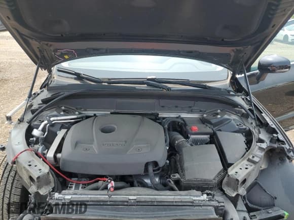 ✅ 2020 Volvo XC60 Momentum • VIN: YV4102DK8L1478514 • Lot: 58744305. Wystawiony na Copart z przebiegiem 50 627 mil. Bezpłatny archiwum sprzedaży aukcyjnych z USA i szczegółowy raport historii pojazdu na DreamBid. Zdjęcie 12.