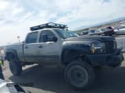 ✅ 2008 Chevrolet Silverado 2500HD LTZ • VIN: 1GCHK236X8F107042 • Лот: 41676842. Опубликован ранее на IAAI с пробегом 329 026 миль. Бесплатный доступ к архиву аукционных продаж из США и подробный отчёт об истории автомобиля на DreamBid. Изображение 12.