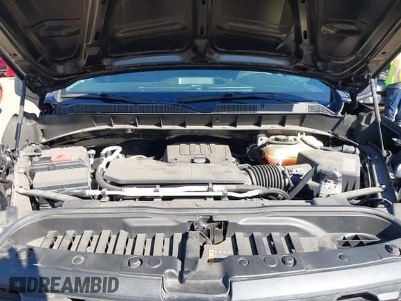 ✅ 2020 Chevrolet Silverado 1500 Custom • VIN: 1GCRWBEK6LZ222750 • Lot: 43541828. Wystawiony na IAAI z przebiegiem 18 403 mil. Bezpłatny archiwum sprzedaży aukcyjnych z USA i szczegółowy raport historii pojazdu na DreamBid. Zdjęcie 10.