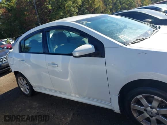 ✅ 2012 Nissan Sentra SR • VIN: 3N1AB6AP7CL661175 • Lot: 43416374. Wystawiony na IAAI z przebiegiem 156 124 mil. Bezpłatny archiwum sprzedaży aukcyjnych z USA i szczegółowy raport historii pojazdu na DreamBid. Zdjęcie 13.