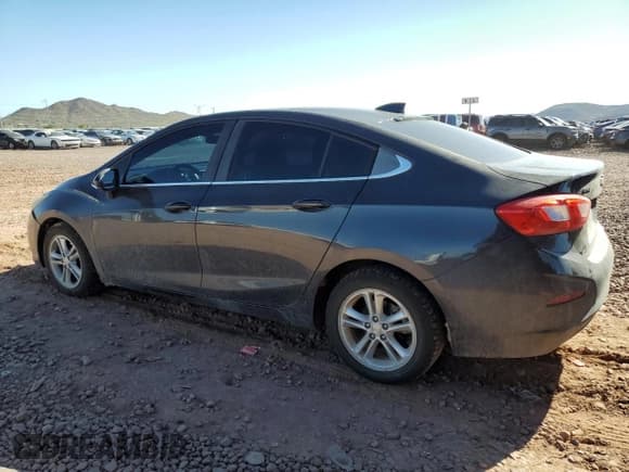 ✅ 2017 Chevrolet Cruze LT • VIN: 1G1BE5SM4H7135324 • Lot: 72079785. Listed on Copart with 192,955 mi. Free auction sales archive from the USA and detailed vehicle history report at DreamBid. Image 2.