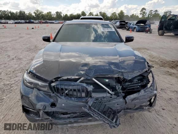 2022 BMW 3 Series 330i z VIN 3MW5R1J07N8C51897, wystawiony jako Copart lot #85745195 z przebiegiem 31 773 mil mil oraz Nie do naprawy • Non repairable. Historia ofert i sprzedaży dostępna na DreamBid. Obrazek 5.