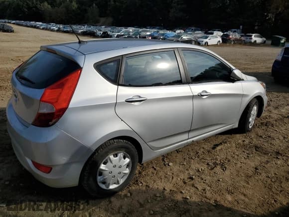 ✅ 2015 Hyundai Accent GS • VIN: KMHCT5AE9FU209620 • Лот: 74376644. Опубликован ранее на Copart с пробегом Не указан. Бесплатный доступ к архиву аукционных продаж из США и подробный отчёт об истории автомобиля на DreamBid. Изображение 3.