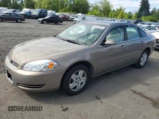 2007 Chevrolet Impala LS z VIN 2G1WB58K779189746, wystawiony jako Copart lot #68570395 z przebiegiem 116 907 mil mil oraz Czysty tytuł • Clean title. Historia ofert i sprzedaży dostępna na DreamBid. Obrazek 1.