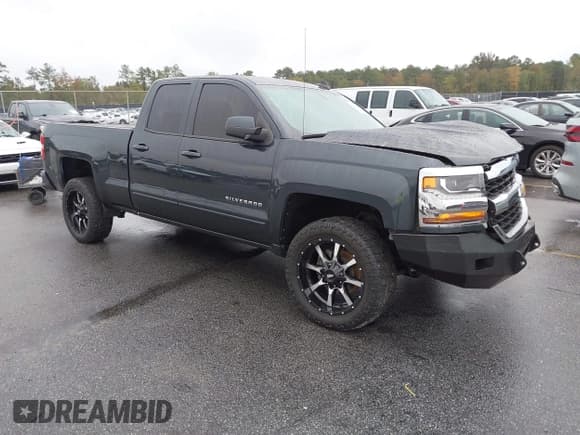 ✅ 2019 Chevrolet Silverado 1500 LT • VIN: 2GCRCPEC3K1136169 • Lot: 43514088. Wystawiony na IAAI z przebiegiem 110 510 mil. Bezpłatny archiwum sprzedaży aukcyjnych z USA i szczegółowy raport historii pojazdu na DreamBid. Zdjęcie 1.
