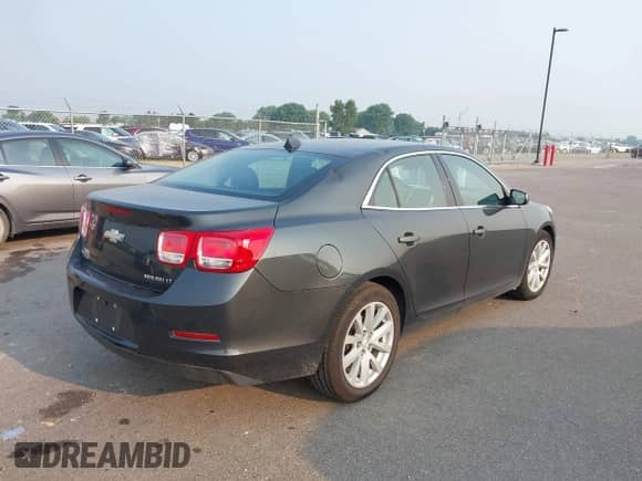 2014 Chevrolet Malibu LT z VIN 1G11E5SL0EF281823, wystawiony jako IAAI lot #42891165 z przebiegiem 138 778 mil mil oraz . Historia ofert i sprzedaży dostępna na DreamBid. Obrazek 4.