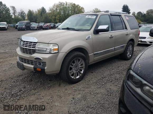 ✅ 2007 Lincoln Navigator • VIN: 5LMFU27587LJ04975 • Lot: 86279825. Wystawiony na Copart z przebiegiem 187 332 mil. Bezpłatny archiwum sprzedaży aukcyjnych z USA i szczegółowy raport historii pojazdu na DreamBid. Zdjęcie 1.