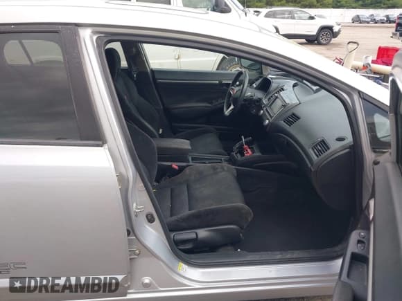 ✅ 2009 Honda Civic Si • VIN: 2HGFA55599H702949 • Lot: 43428138. Listed on IAAI with 126,933 mi. Free auction sales archive from the USA and detailed vehicle history report at DreamBid. Image 5.