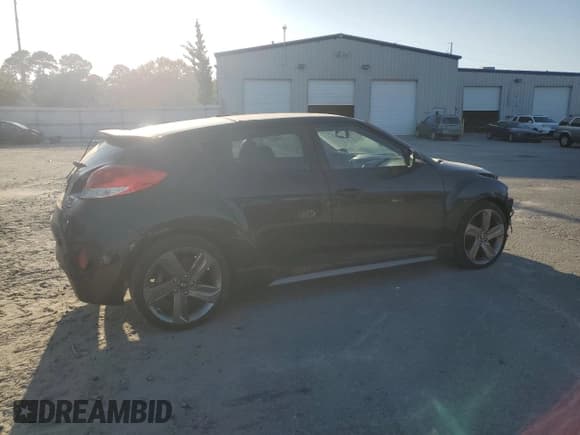 ✅ 2013 Hyundai Veloster Turbo • VIN: KMHTC6AE6DU109686 • Lot: 76933534. Wystawiony na Copart z przebiegiem 182 139 mil. Bezpłatny archiwum sprzedaży aukcyjnych z USA i szczegółowy raport historii pojazdu na DreamBid. Zdjęcie 3.