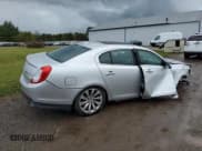 ✅ 2015 Lincoln MKS • VIN: 1LNHL9DK2FG601903 • Lot: 85826285. Wystawiony na Copart z przebiegiem 216 952 mil. Bezpłatny archiwum sprzedaży aukcyjnych z USA i szczegółowy raport historii pojazdu na DreamBid. Zdjęcie 3.