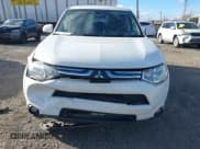 ✅ 2014 Mitsubishi Outlander GT • VIN: JA4JZ4AX2EZ003234 • Lot: 43721082. Listed on IAAI with 176,275 mi. Free auction sales archive from the USA and detailed vehicle history report at DreamBid. Image 6.