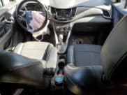 ✅ 2020 Chevrolet Trax LT • VIN: 3GNCJLSB5LL290812 • Lot: 90781435. Wystawiony na Copart z przebiegiem 101 577 mil. Bezpłatny archiwum sprzedaży aukcyjnych z USA i szczegółowy raport historii pojazdu na DreamBid. Zdjęcie 8.